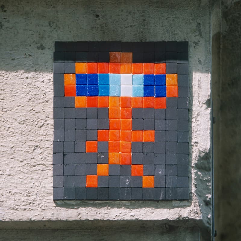 Invader LY_19