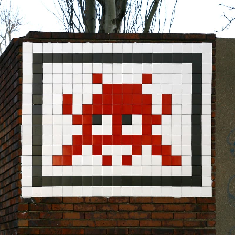 Invader PA_758