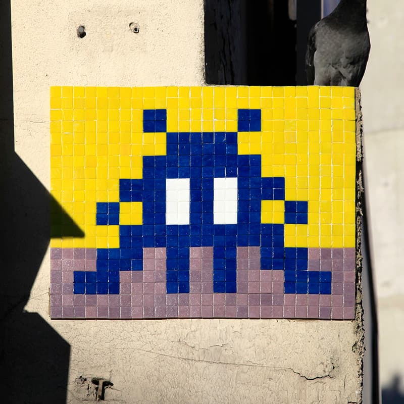 Invader PA_889