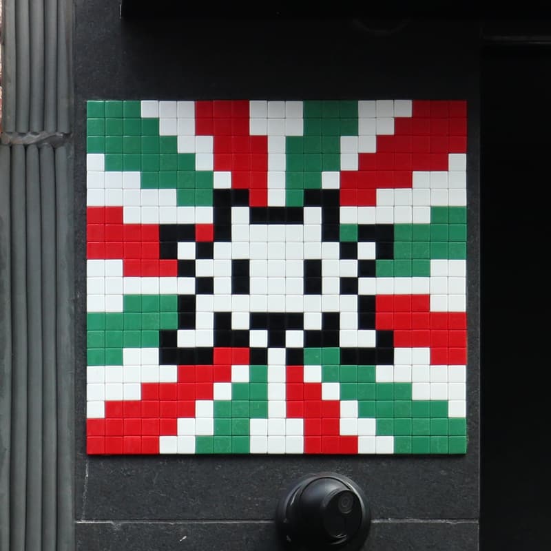 Invader NY_216