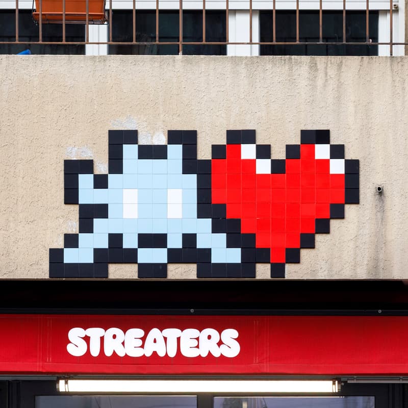 Invader PA_1555