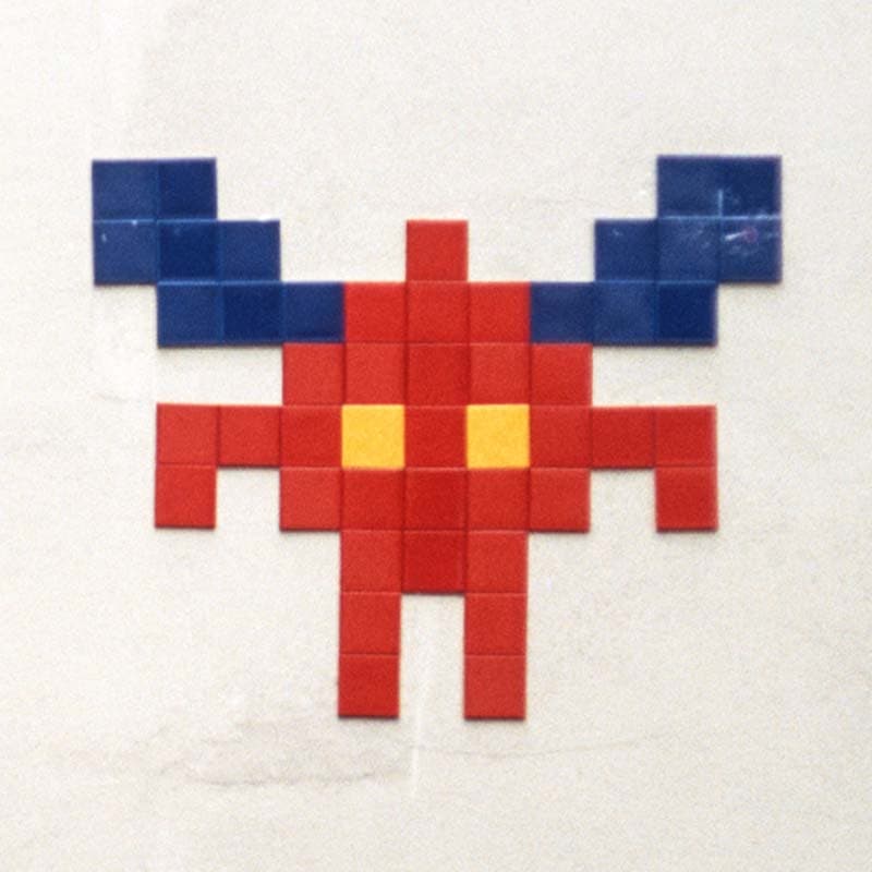 Invader PA_555