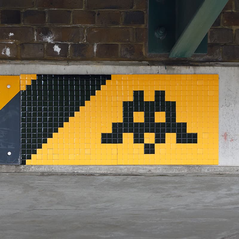 Invader LDN_158