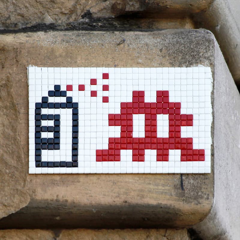 Invader PA_966