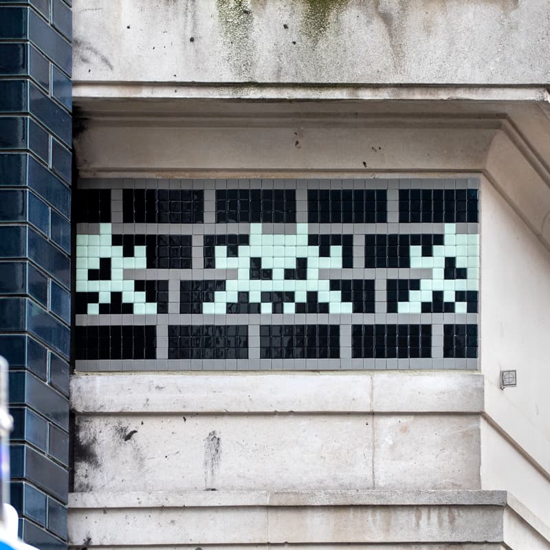 Invader LDN_152