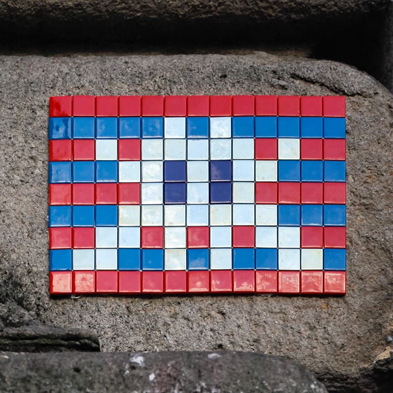 Invader PA_1090