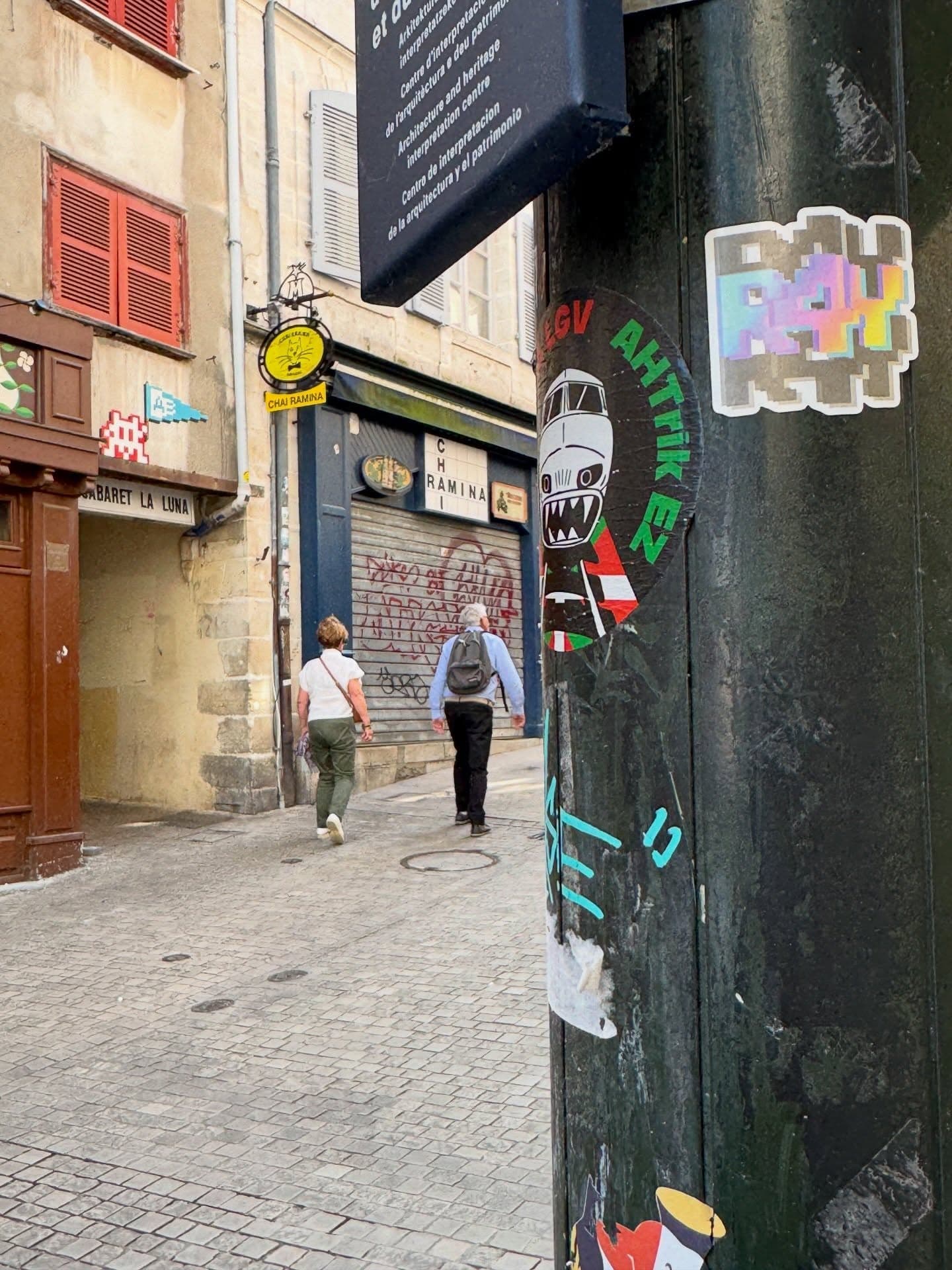 Photo by R4Y in Bayonne, France.