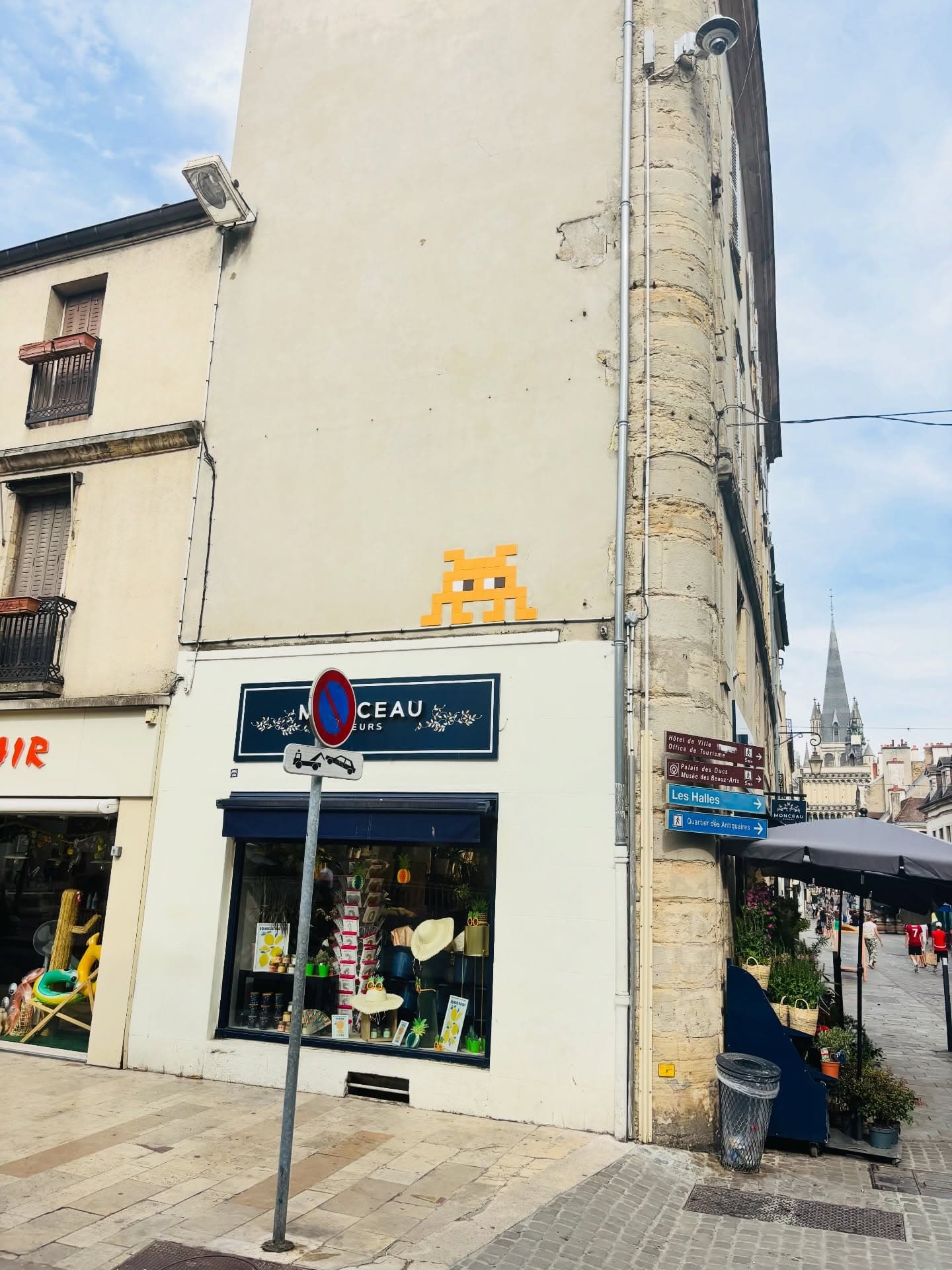 Invader DIJ_06