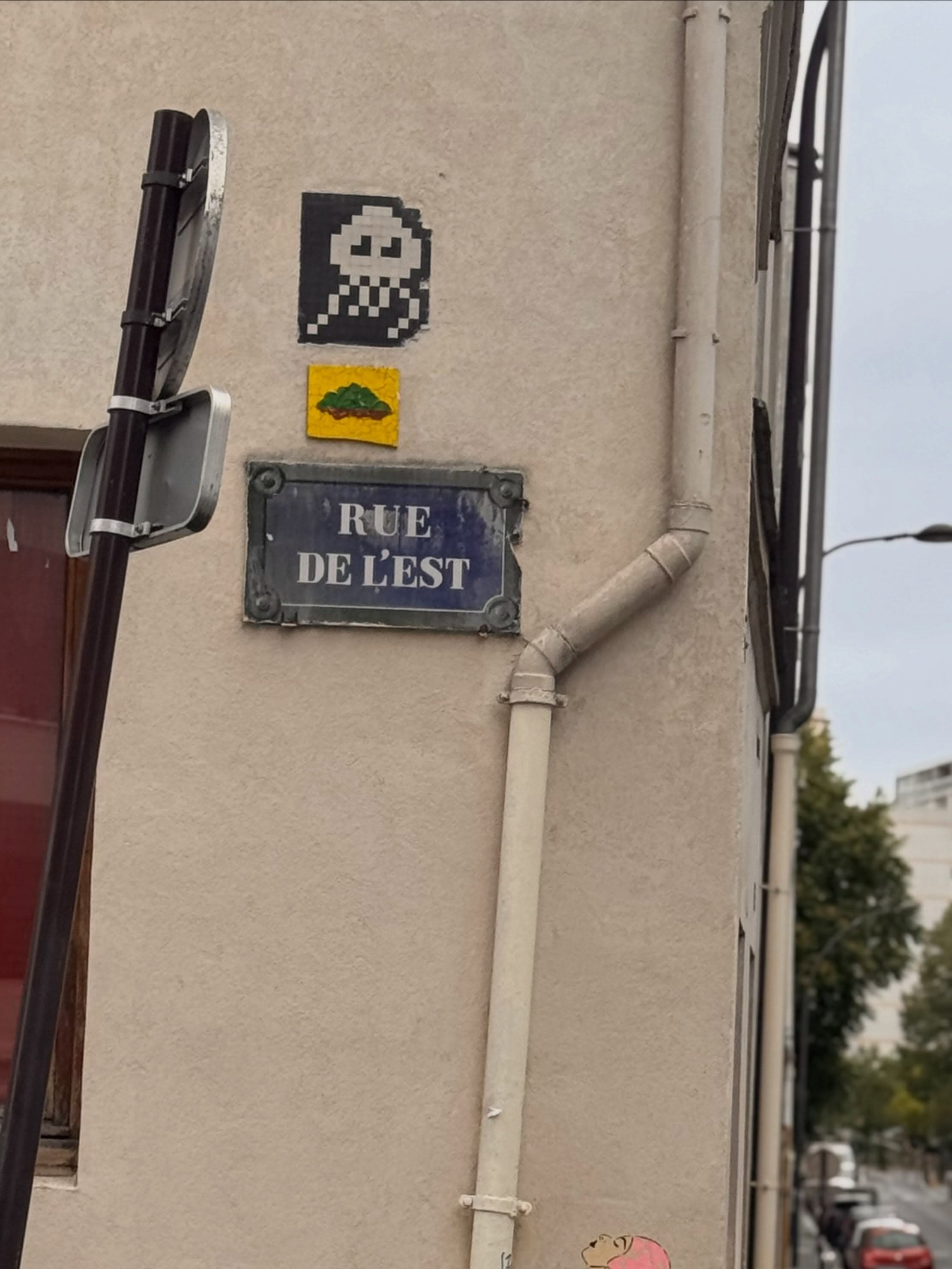 Invader PA_375