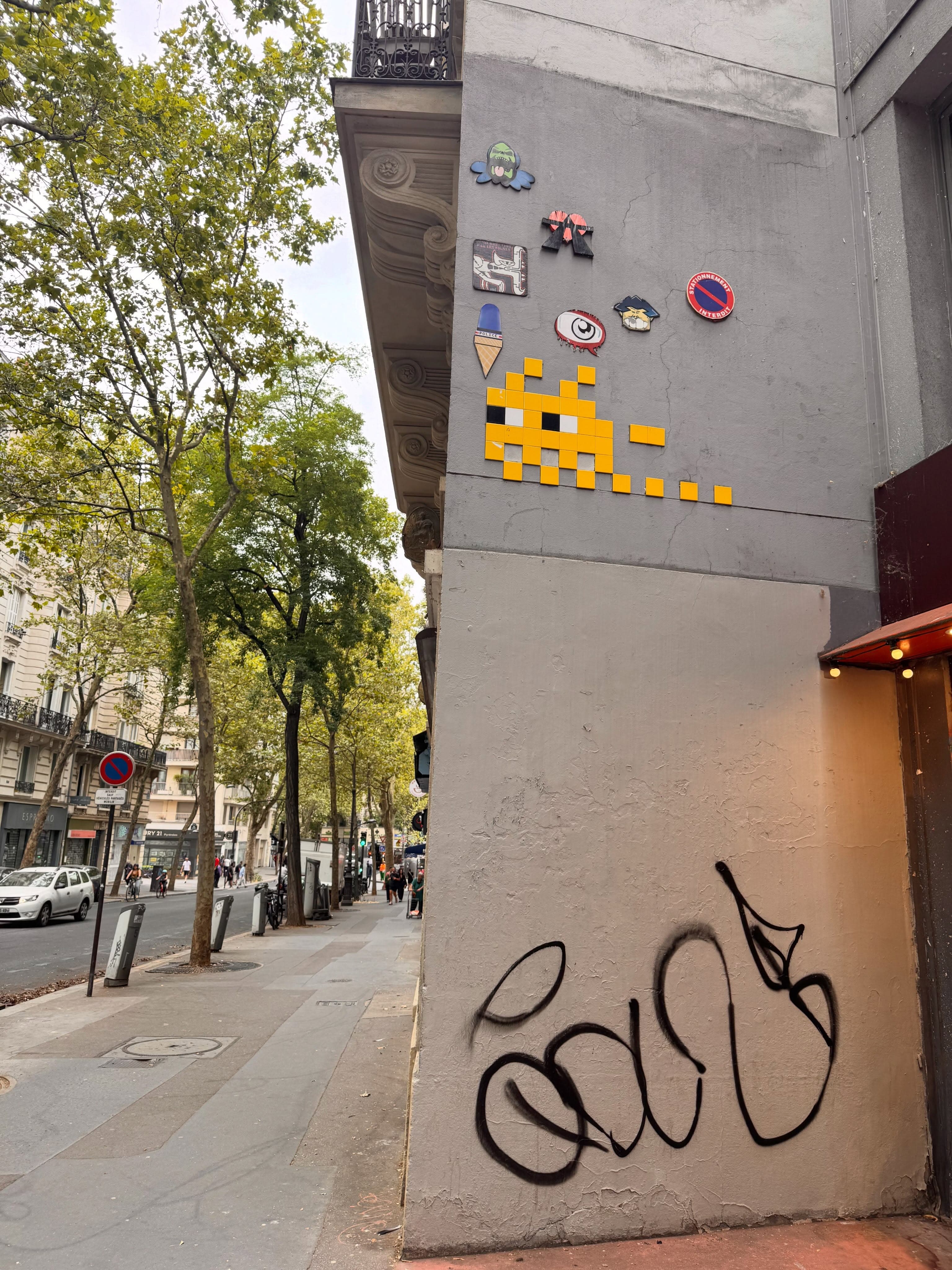 Photo by @adrien_chasse_invaders in Rue des Pyrénées.