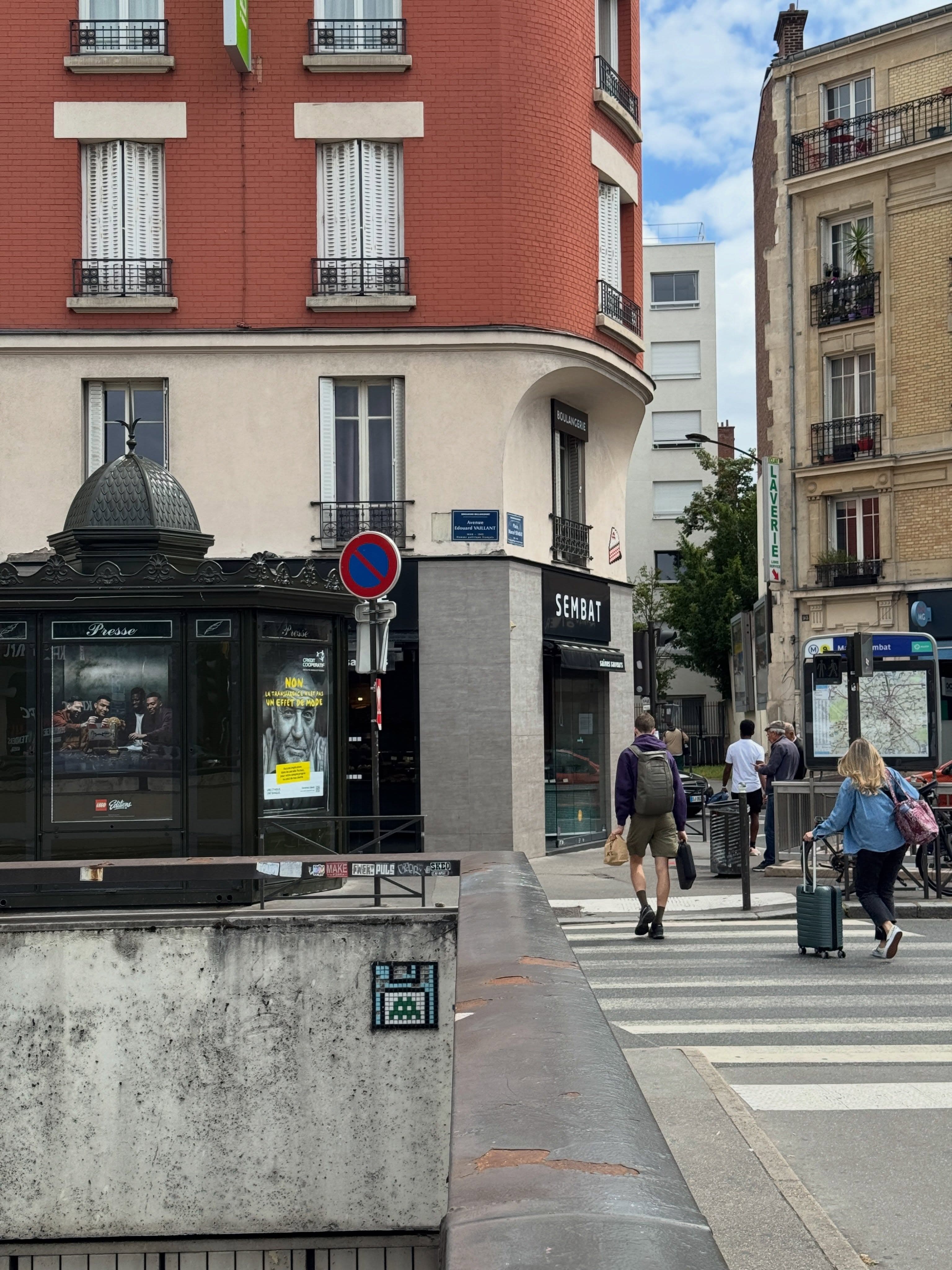 Invader PA_757