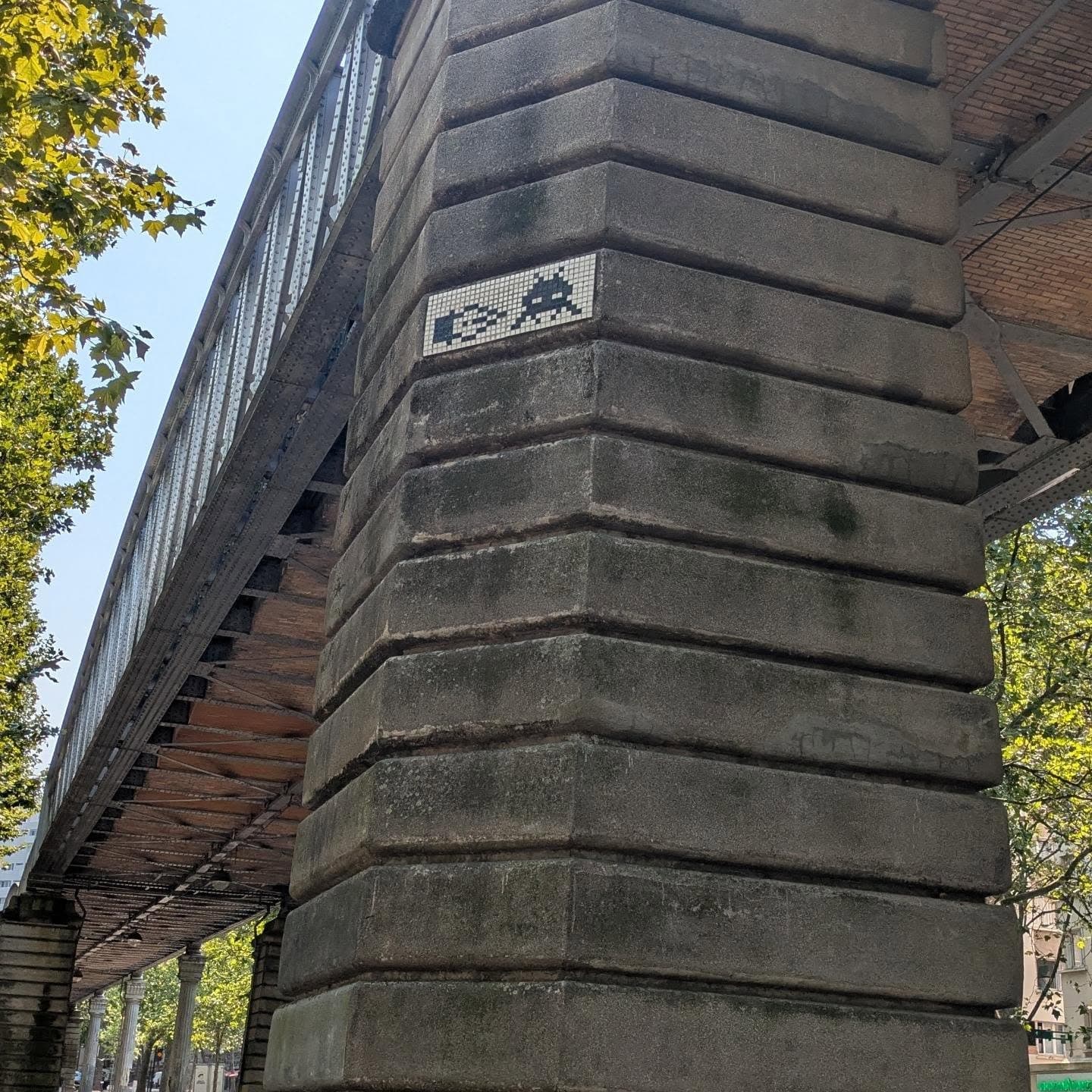 Invader PA_937