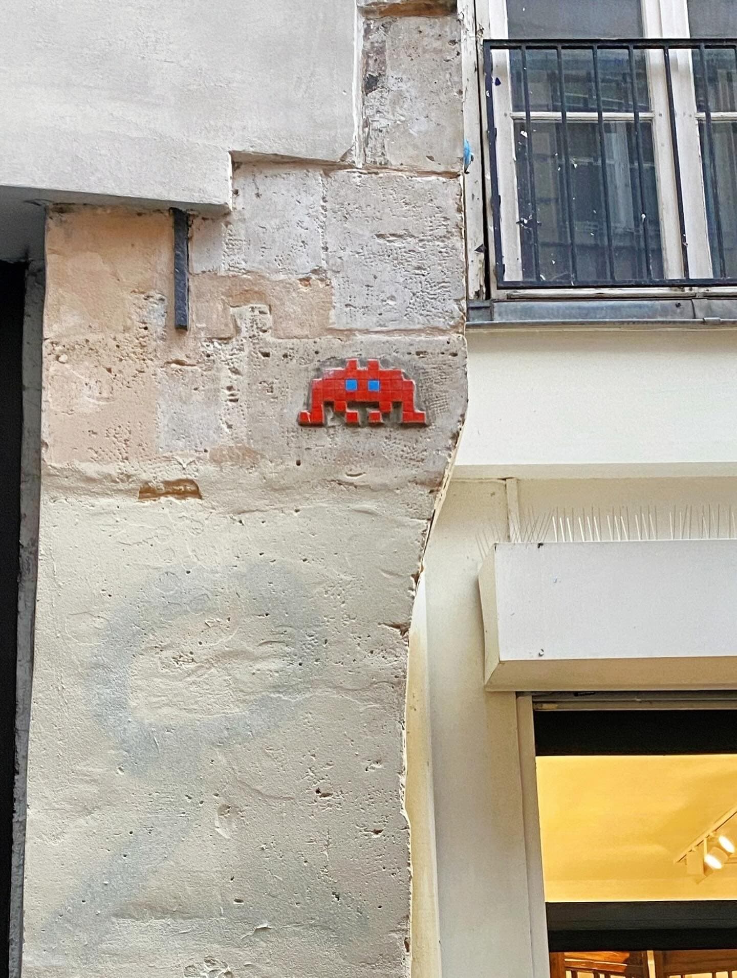 Photo by Paris Invaders 👾👽 in Rue Quincampoix.