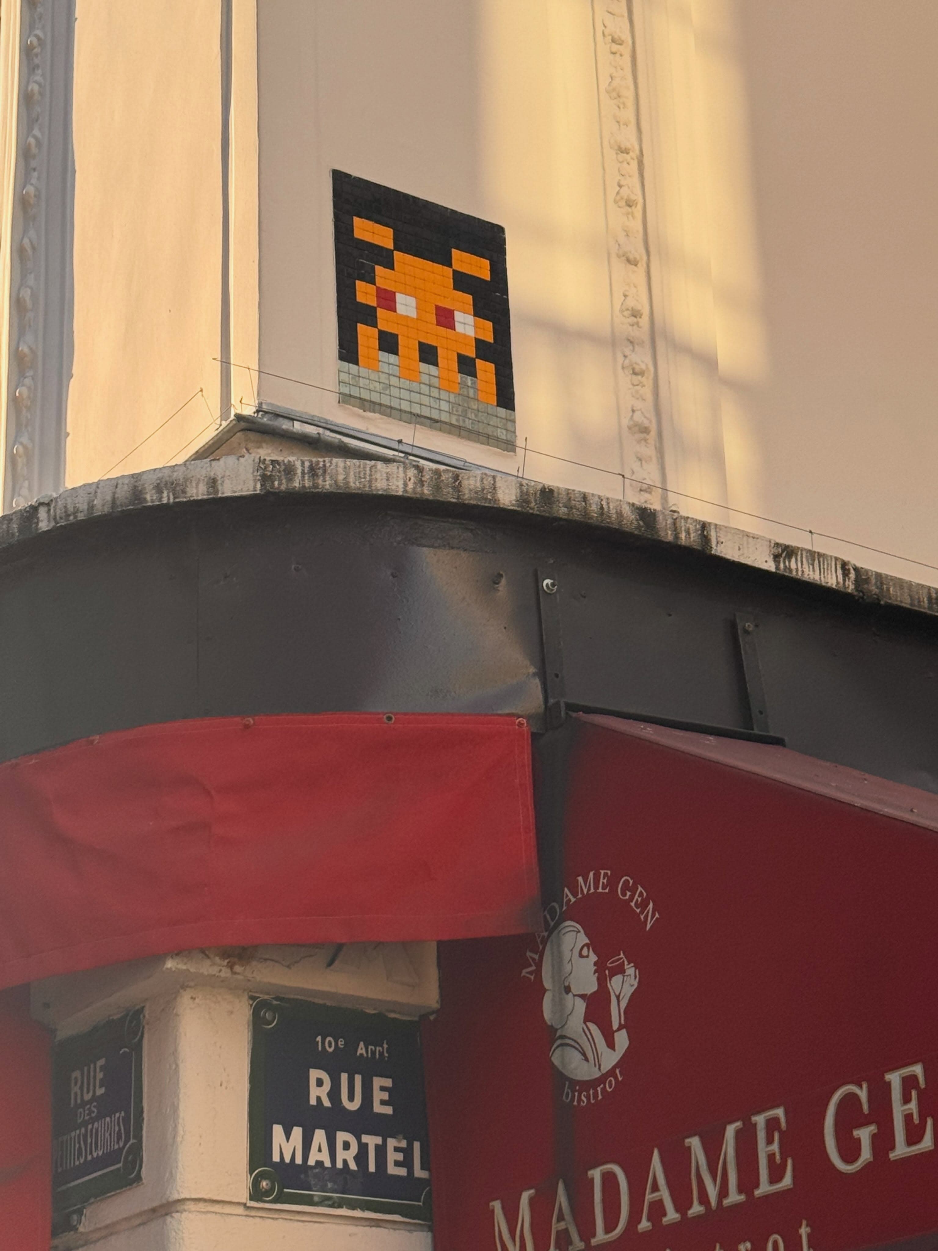 Invader PA_1011