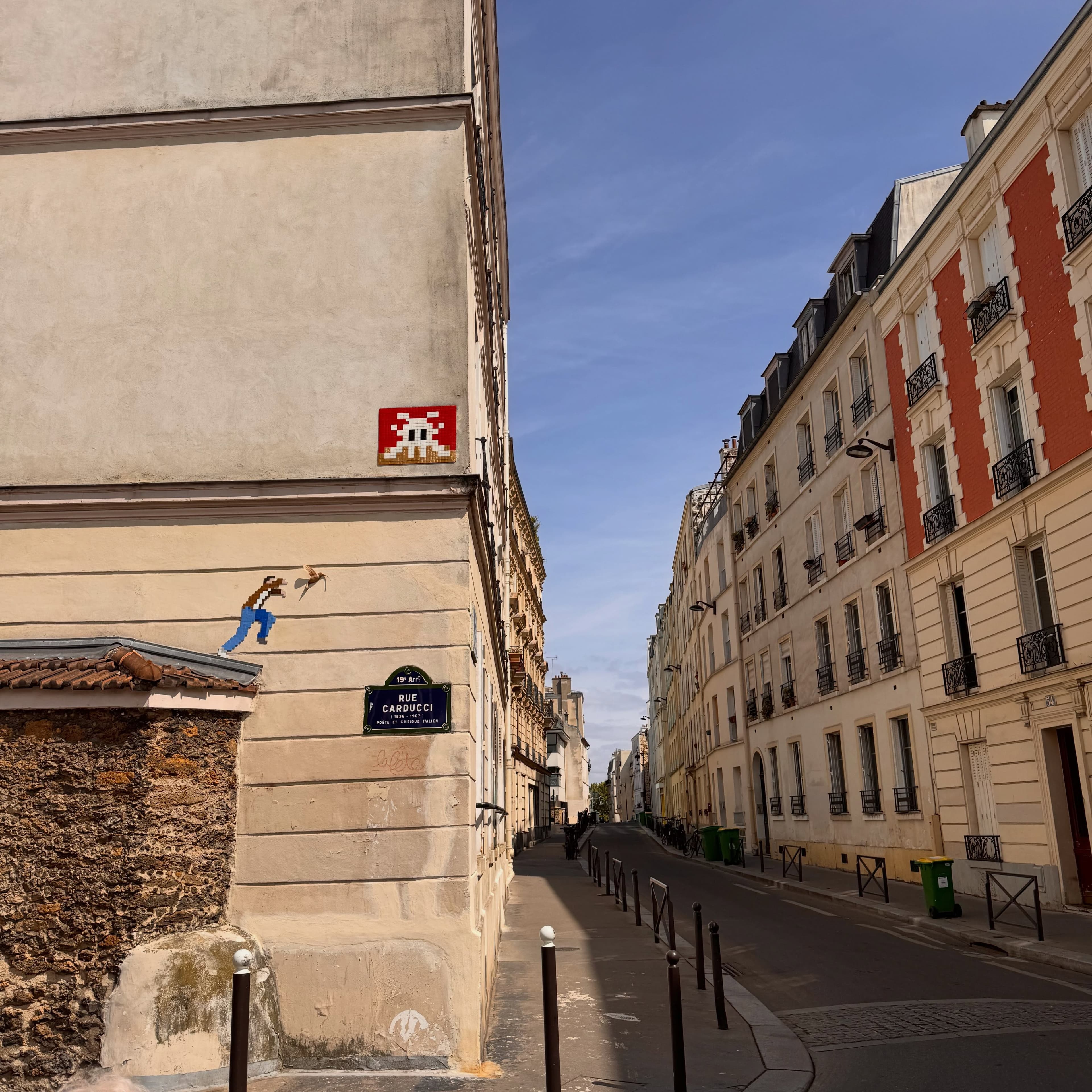 Photo by @adrien_chasse_invaders in Rue Carducci.