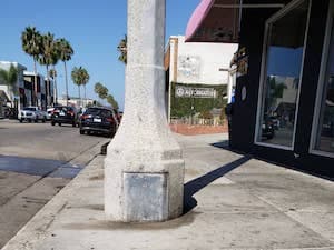 Invader LA_16