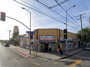 Invader LA_90
