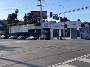 Invader LA_170