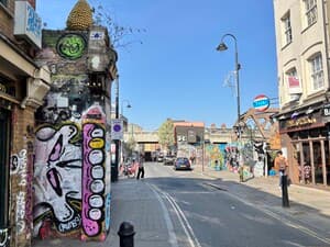 Invader LDN_57