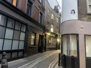 Invader LDN_73