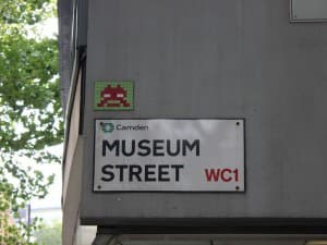 Invader LDN_103