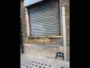 Invader LDN_121