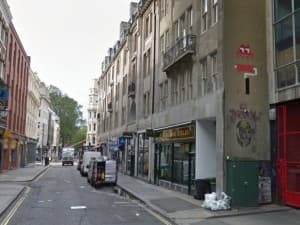 Invader LDN_122