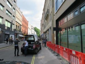 Invader LDN_122