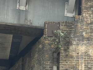 Invader LDN_129