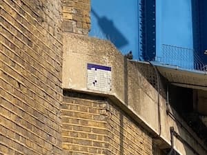 Invader LDN_130