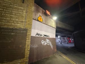 Invader LDN_182