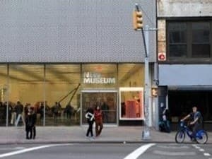 Invader NY_123