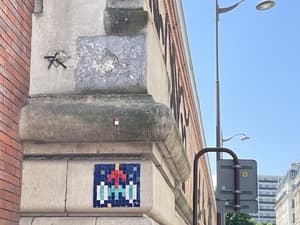 Invader PA_154