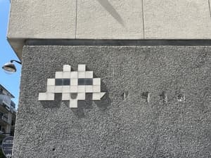 Invader PA_216