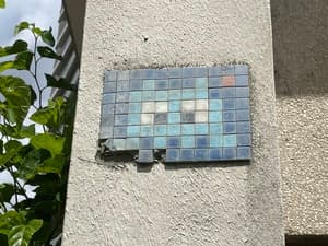Invader PA_233