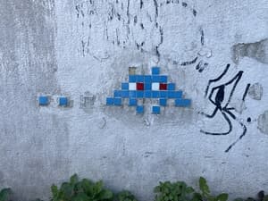 Invader PA_325