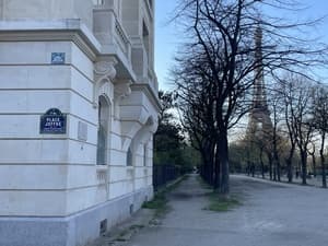 Invader PA_381
