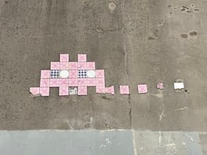 Invader PA_405