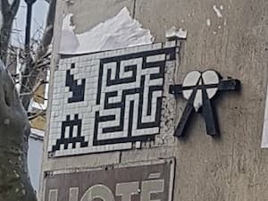 Invader PA_671