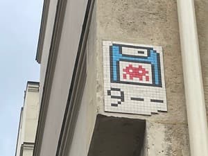 Invader PA_944