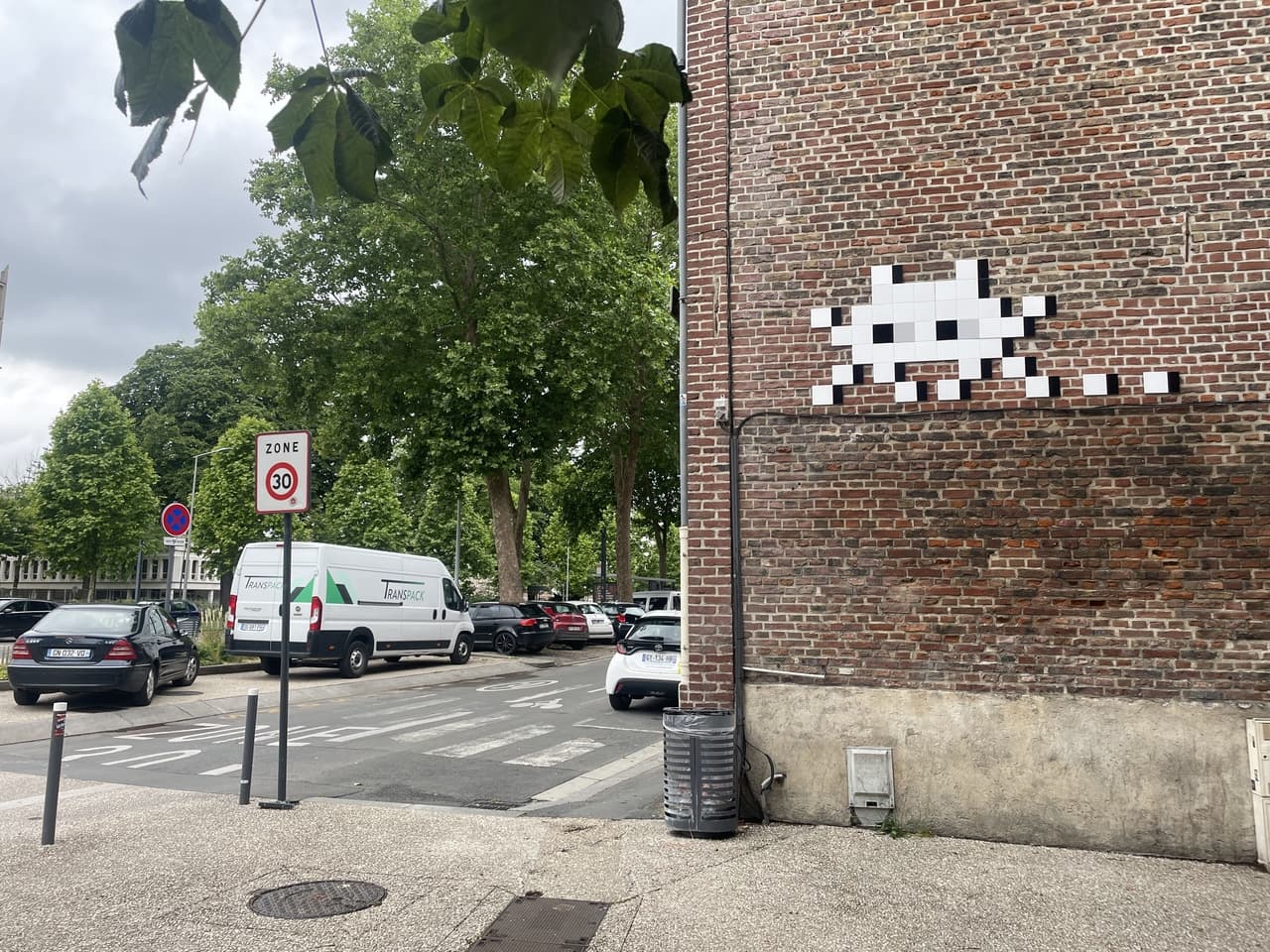 Invader AMI_01