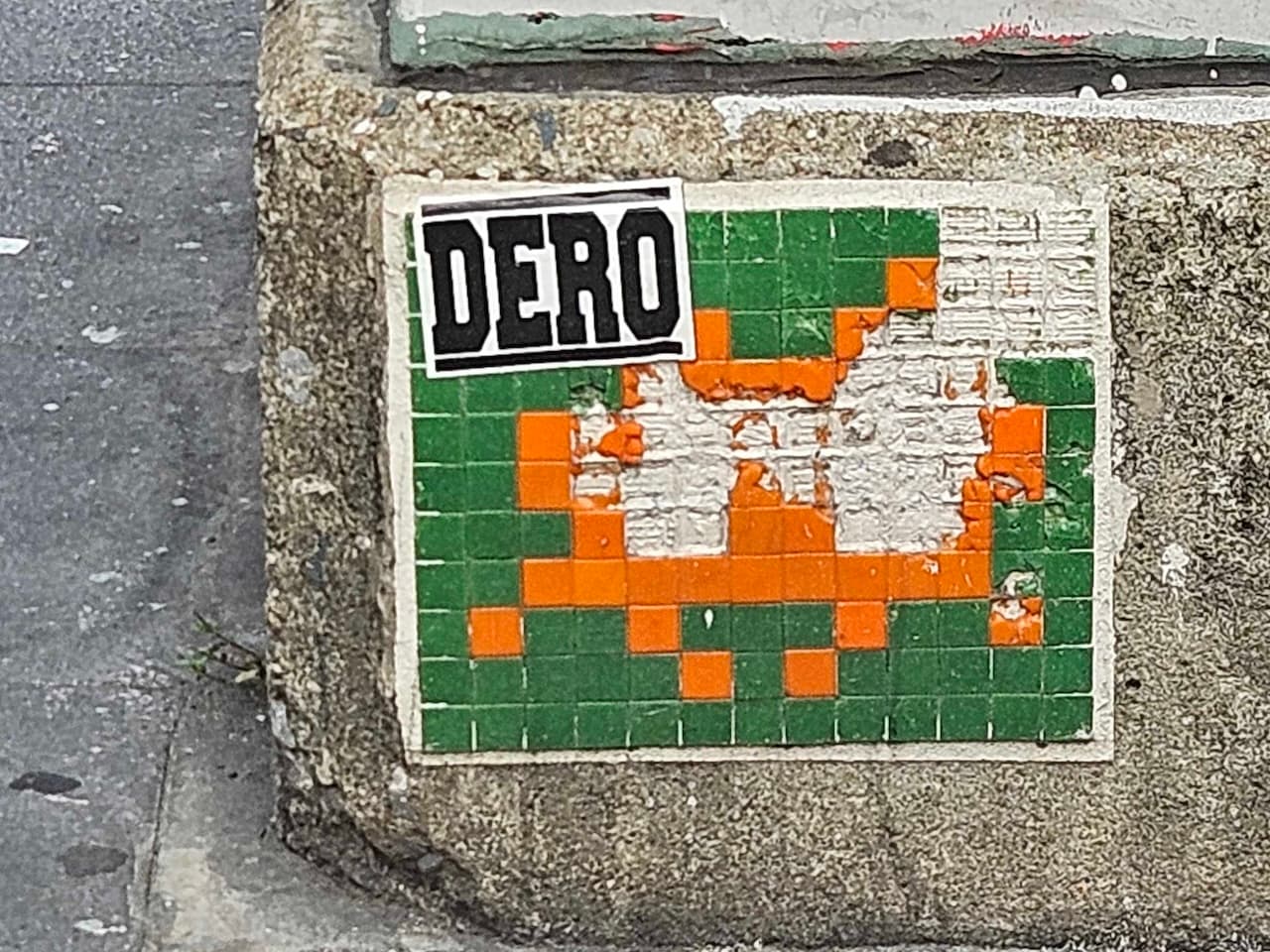 Invader BGK_34
