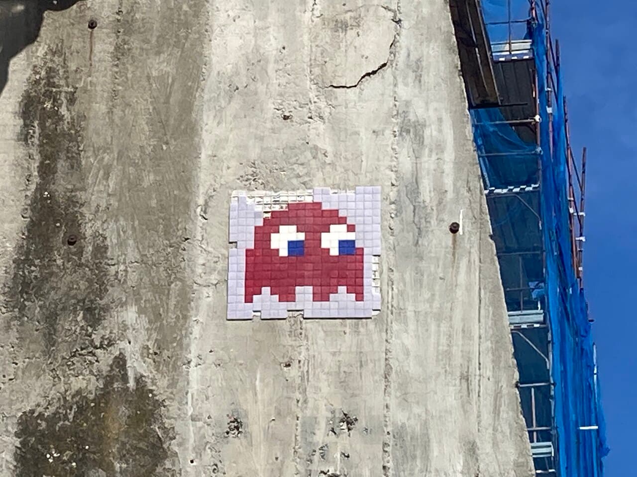 Invader BTA_09