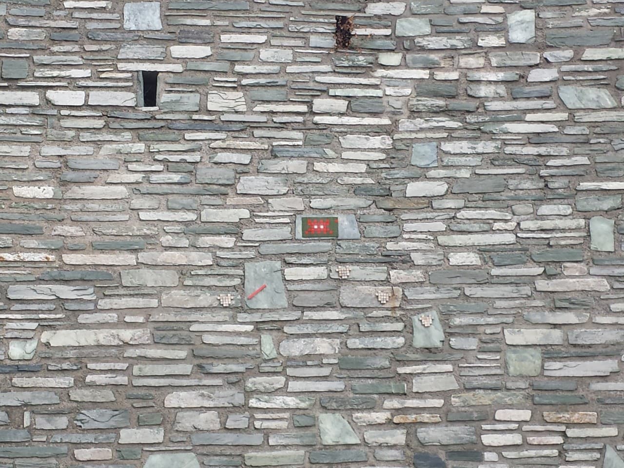 Invader BTA_17