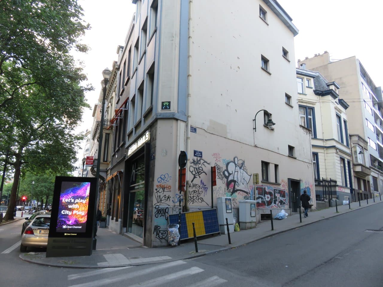 Invader BXL_25