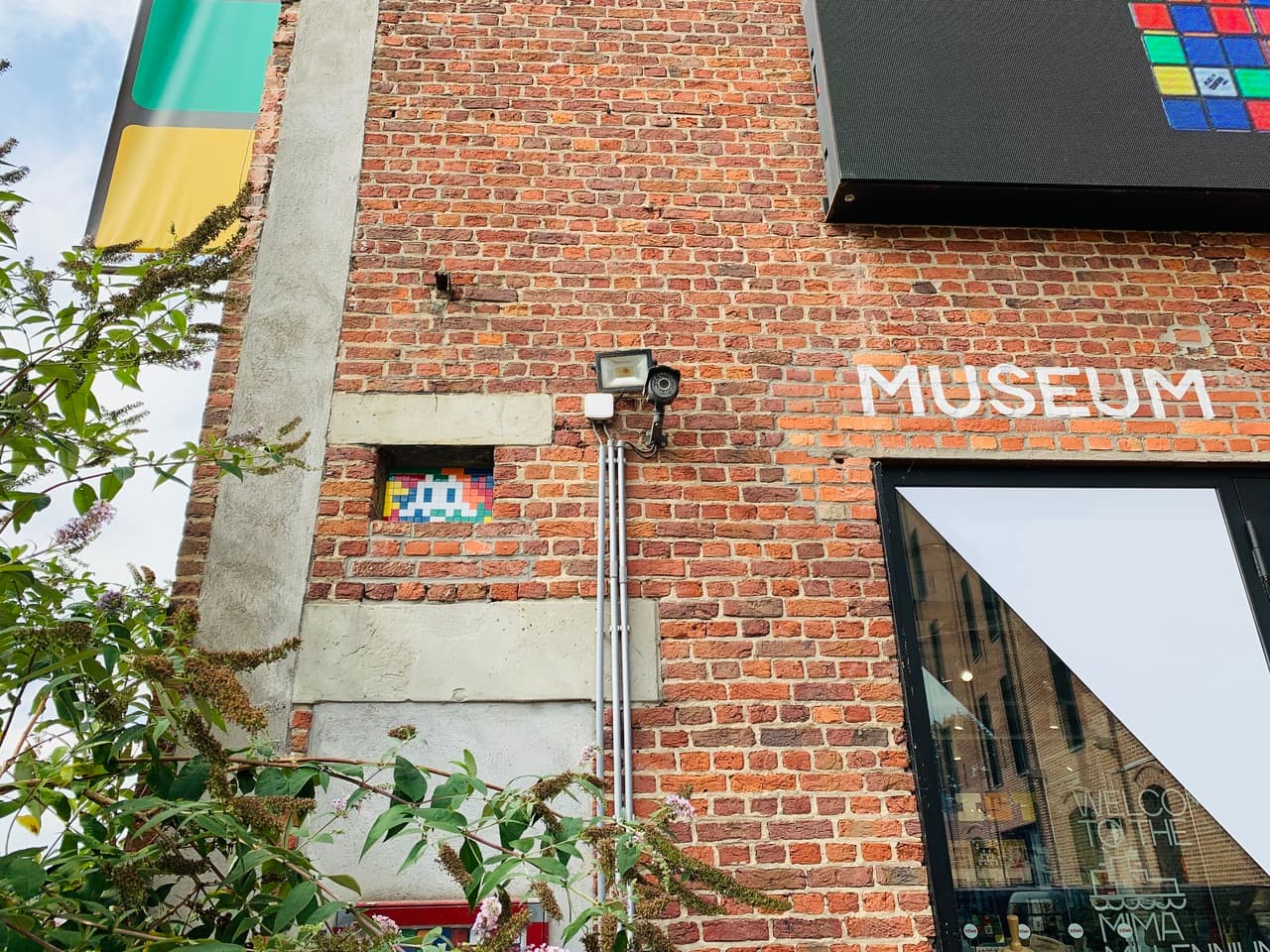 Invader BXL_42