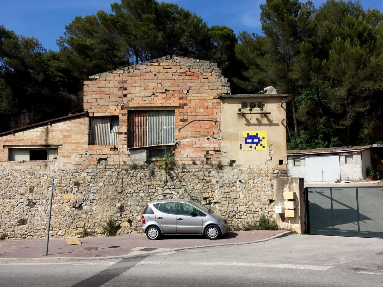 Invader CAZ_07