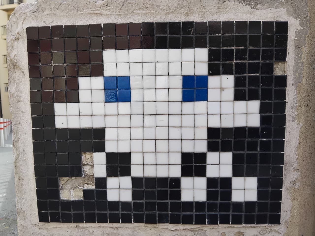 Invader CAZ_16