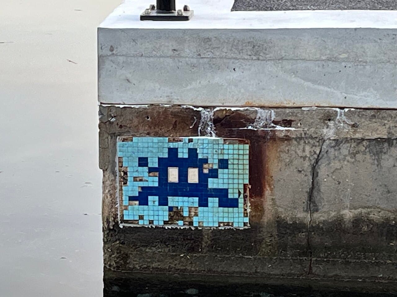 Invader CAZ_30