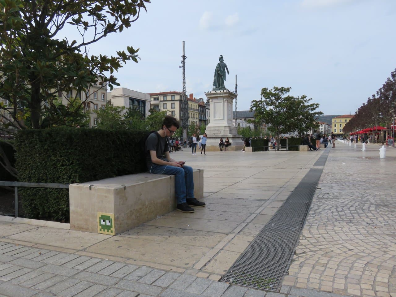 Invader CLR_02